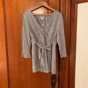 New Old Navy Maternity Shirt
